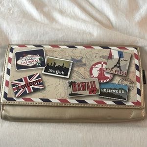 Large envelope travel wallet.